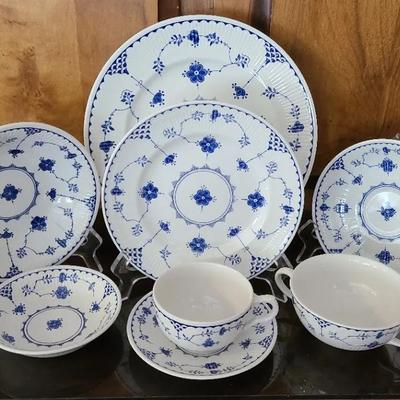 Mason's Denmark Design China Set - Service For 8 W/Extras, Made In England