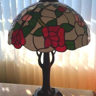 Tiffany Style Table Lamp