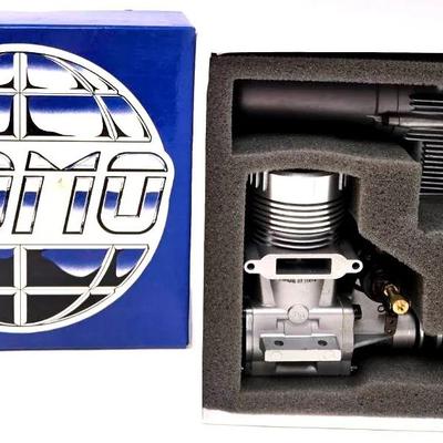 "Como" 90 R/C Model Airplane Engine #1