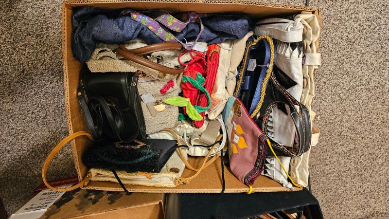 Sale Photo Thumbnail #197