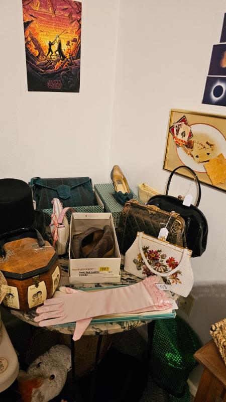 Sale Photo Thumbnail #193