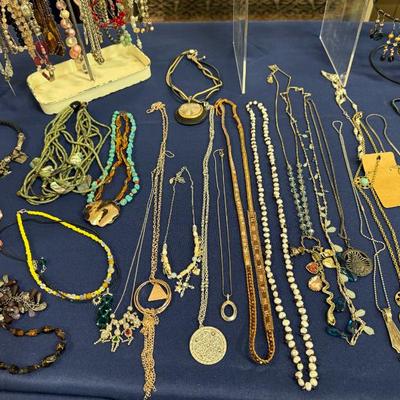 Sale Photo Thumbnail #9