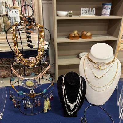 Sale Photo Thumbnail #13