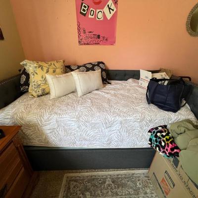 Sale Photo Thumbnail #15