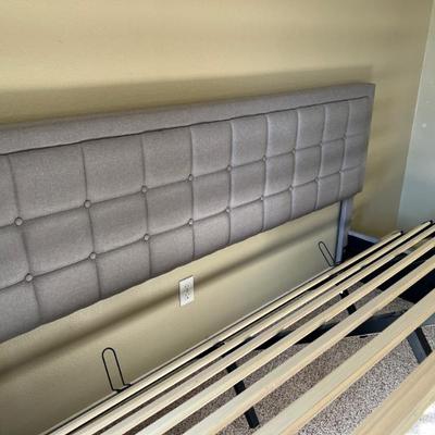 Sale Photo Thumbnail #162