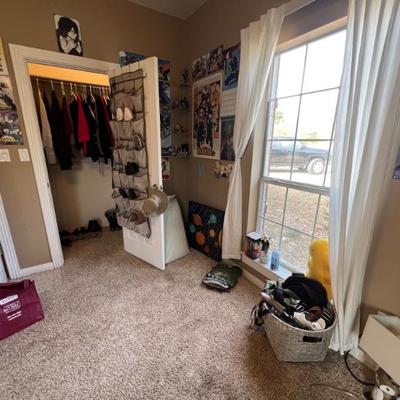 Sale Photo Thumbnail #220