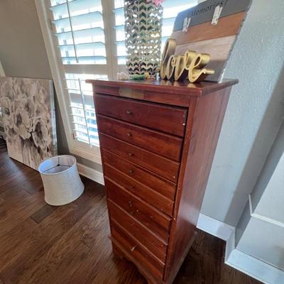 Sale Photo Thumbnail #145