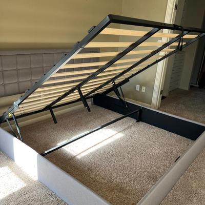 Sale Photo Thumbnail #163