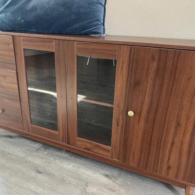 Sale Photo Thumbnail #195