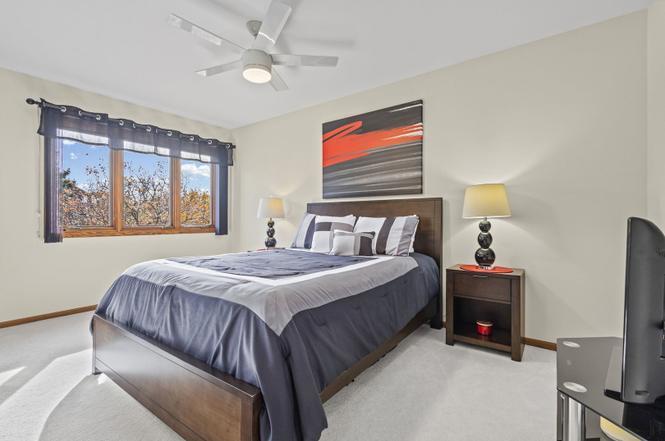 Sale Photo Thumbnail #15