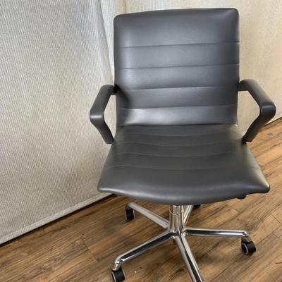 Sale Photo Thumbnail #115