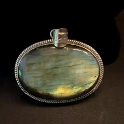 Sterling Labradorite Pendant 