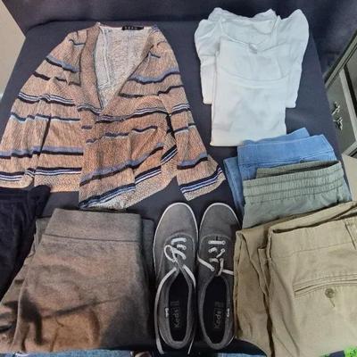 Zozo Sweater Size Med, 3 White Blouses 3 Capris, Reds Shoes Size 5.5  & More  