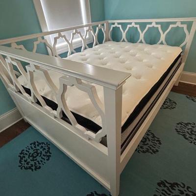 Sale Photo Thumbnail #145