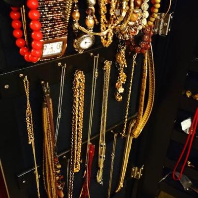 Sale Photo Thumbnail #181