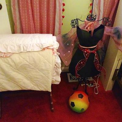 Sale Photo Thumbnail #156