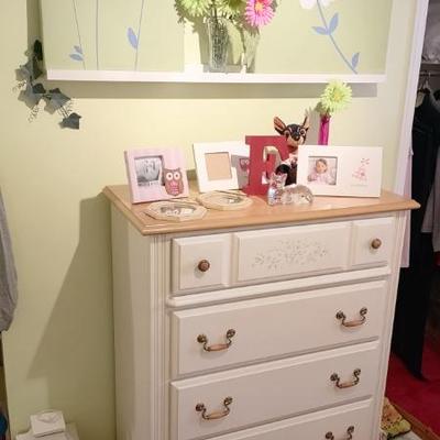 Sale Photo Thumbnail #152