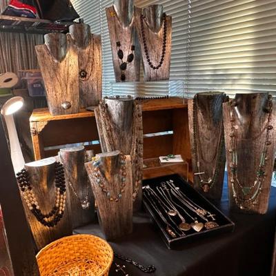 Sale Photo Thumbnail #64