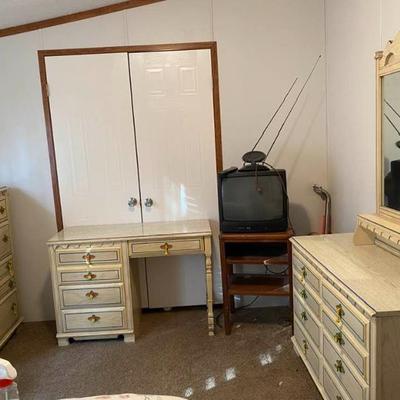 Sale Photo Thumbnail #262