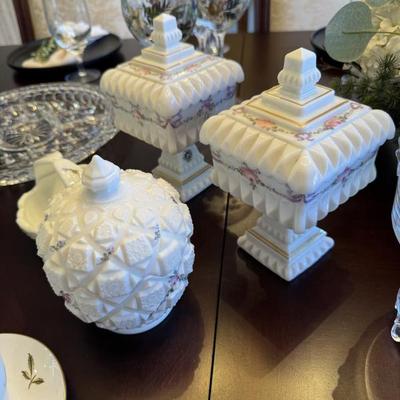 Sale Photo Thumbnail #197: Westmorland wedding glass