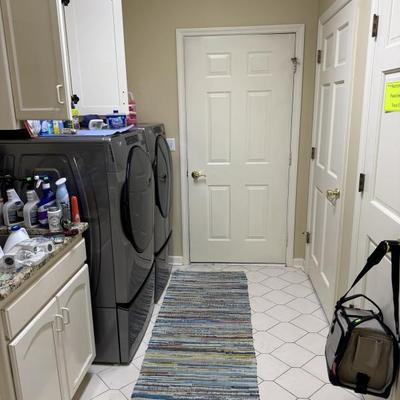 Sale Photo Thumbnail #164: Laundry room