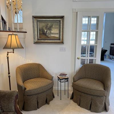 Sale Photo Thumbnail #33: Fairfield swivel chairs 