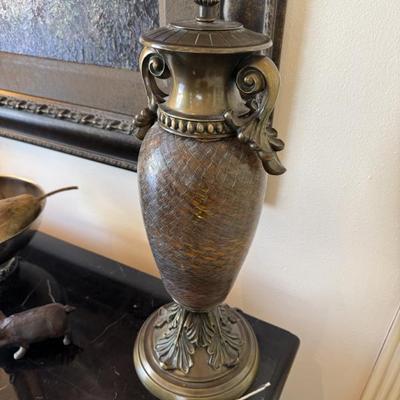 Sale Photo Thumbnail #59: Lamp