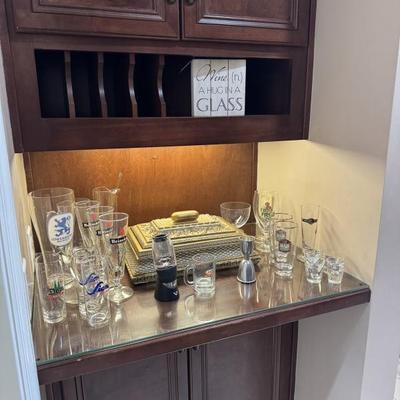 Sale Photo Thumbnail #13: Beer Glasses 