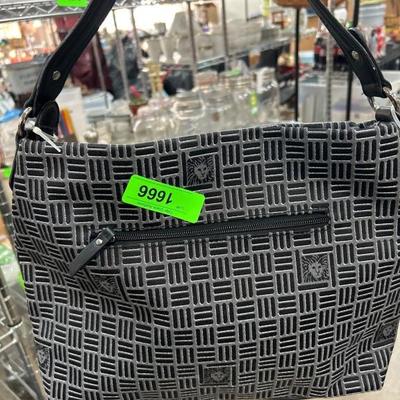 Sale Photo Thumbnail #330