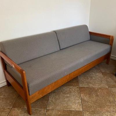 Sale Photo Thumbnail #32: Sofa/Day Bed