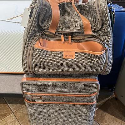 Sale Photo Thumbnail #14: Hartmann Luggage