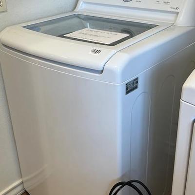 Sale Photo Thumbnail #85: LG Top Loading washer