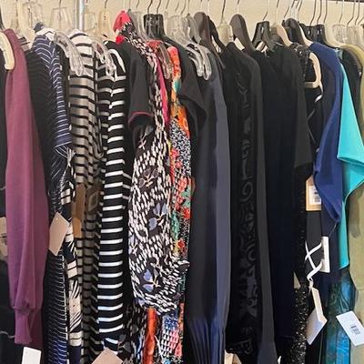 Sale Photo Thumbnail #81: the clothes