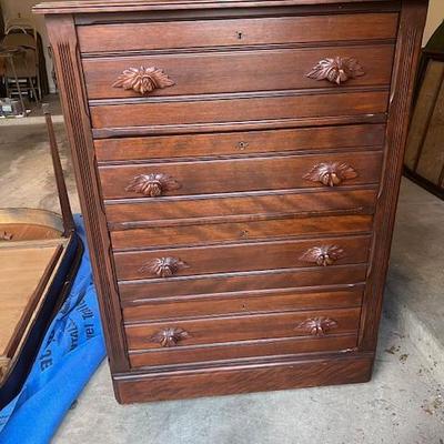 Sale Photo Thumbnail #40: Dresser