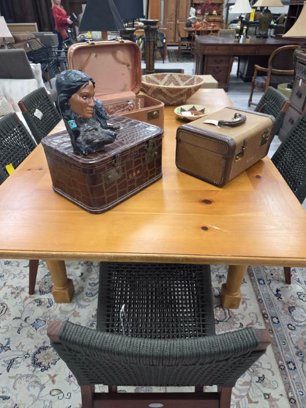 Sale Photo Thumbnail #101