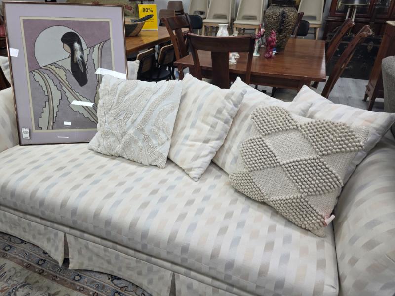 Sale Photo Thumbnail #99