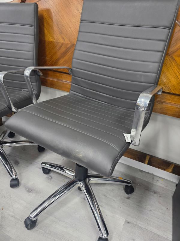 Sale Photo Thumbnail #103