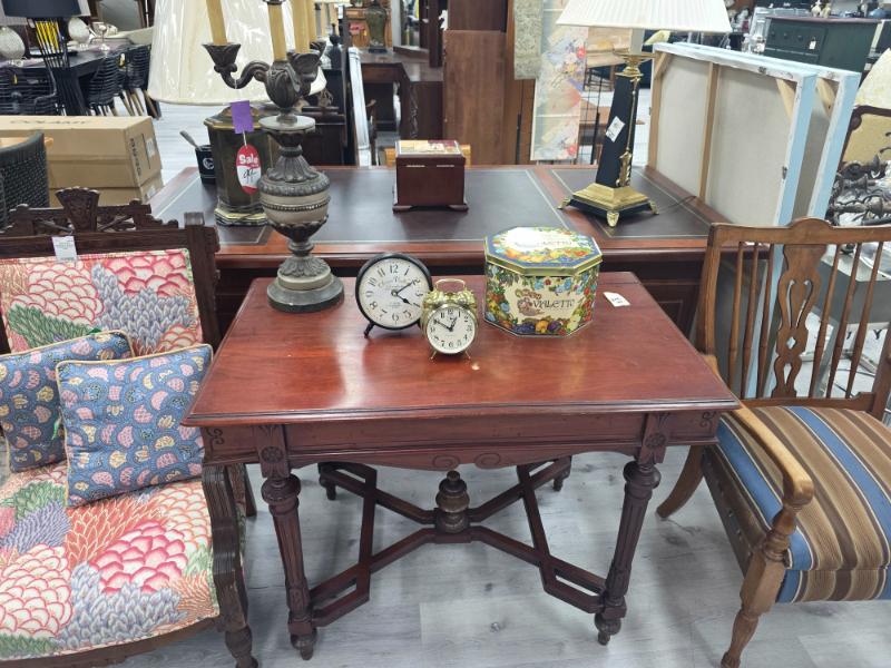 Sale Photo Thumbnail #100