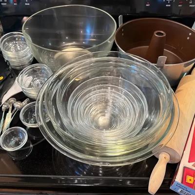 Mixing bowls other items for baking