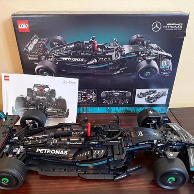 Lego amg petronas formula one team car manual & box