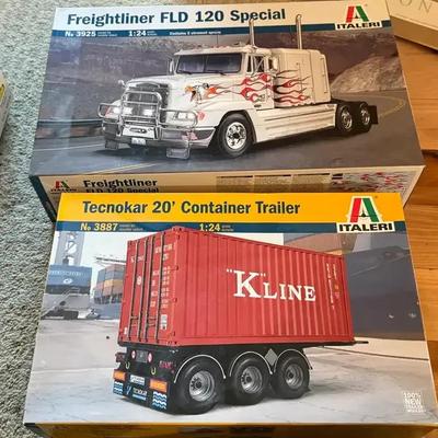 Two italeri plastic model kits for truck enthusiasts