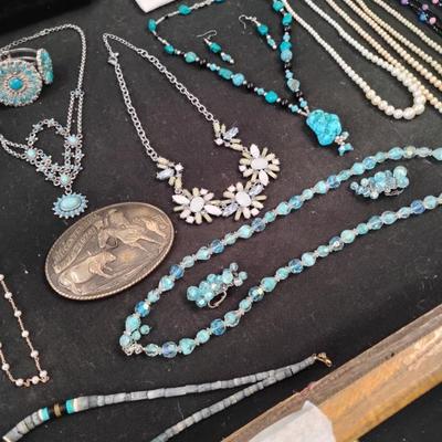 Sale Photo Thumbnail #42