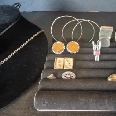 Sale Photo Thumbnail #33