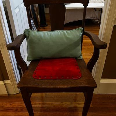 Sale Photo Thumbnail #9: Vintage T-Back Chair