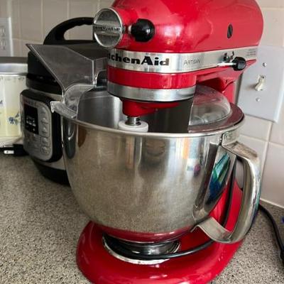 Sale Photo Thumbnail #14: Kitchen Aid Stand Mixer