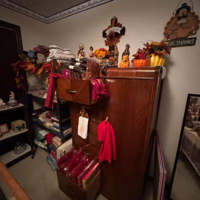 Sale Photo Thumbnail #129