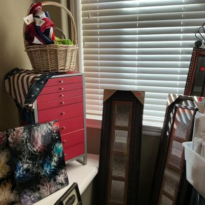 Sale Photo Thumbnail #147