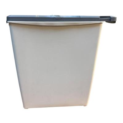 Sale Photo Thumbnail #15: Paper Shredder 