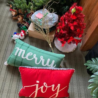 Christmas Décor Lot – Garland, Ornaments, Pillows & Holiday Accessories