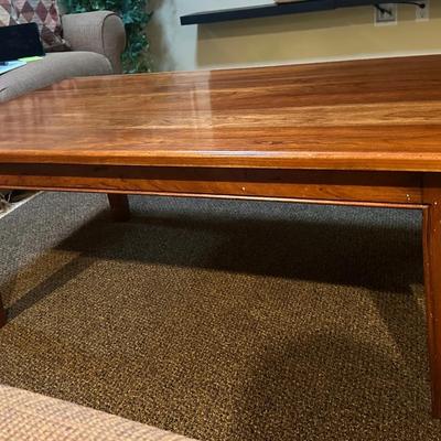 Solid Wood Coffee Table with Warm Finish – Classic Rectangular Living Room Table